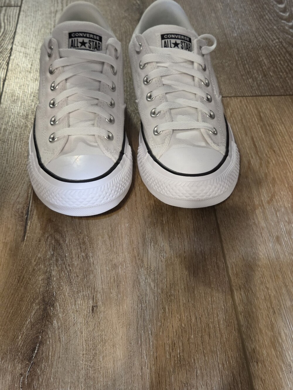 NWOT Converse Chuck Taylor Malden Street White Low Top Men 8 / Women 10